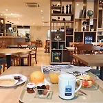Kyriad Paris Sud Courtaboeuf 3* Les Ulis