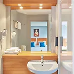 Kyriad Paris Sud Courtaboeuf 3* Les Ulis