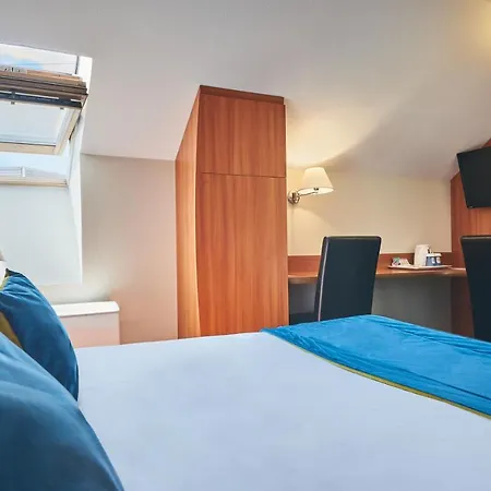 Kyriad Paris Sud Courtaboeuf 3*