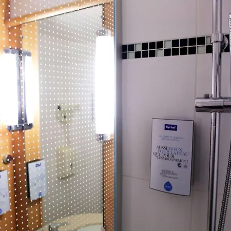 Hotel Kyriad Paris Sud Courtaboeuf 3*