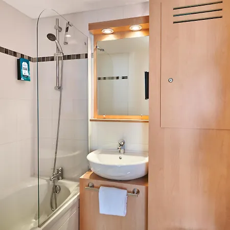 Kyriad Paris Sud Courtaboeuf