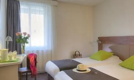 Kyriad Paris Sud Courtaboeuf Hotel 3*
