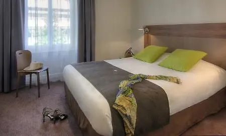 Hotel Kyriad Paris Sud Courtaboeuf