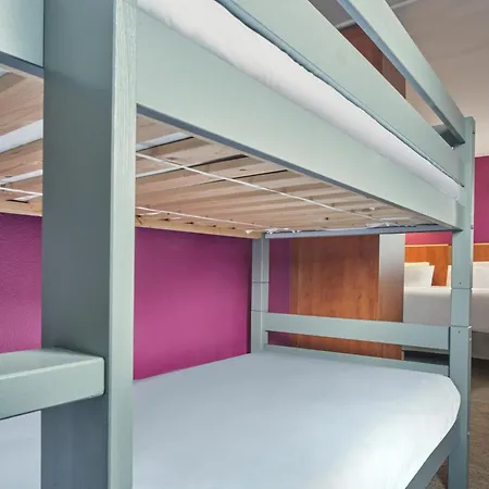 Kyriad Paris Sud Courtaboeuf 3*
