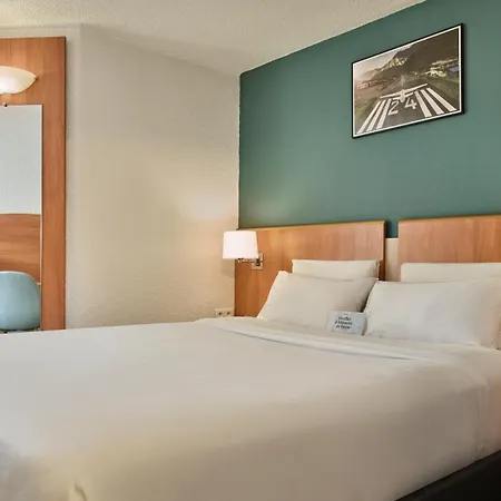 Kyriad Paris Sud Courtaboeuf Hotel Les Ulis