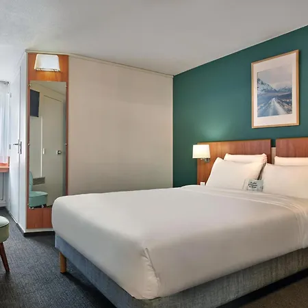 Kyriad Paris Sud Courtaboeuf 3*