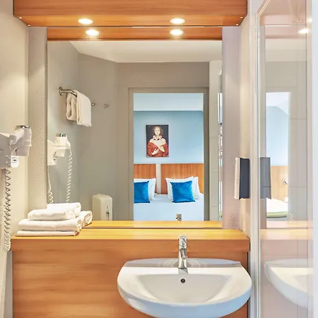 Kyriad Paris Sud Courtaboeuf 3* Les Ulis