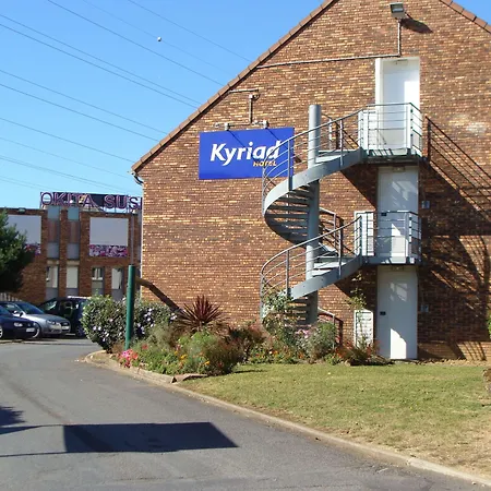 Hotel Kyriad Paris Sud Courtaboeuf 3*