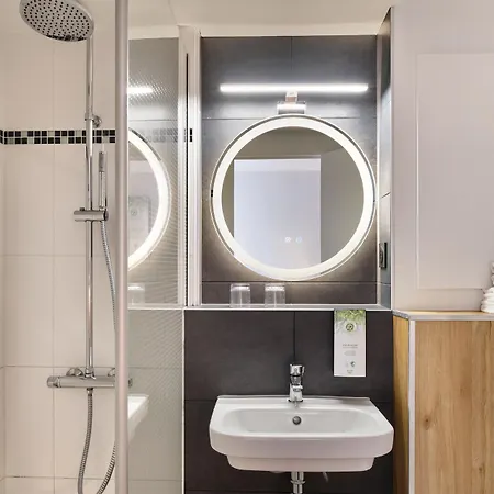 فندق Kyriad Paris Sud Courtaboeuf ليه أوليز