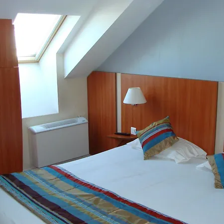 Kyriad Paris Sud Courtaboeuf 3*
