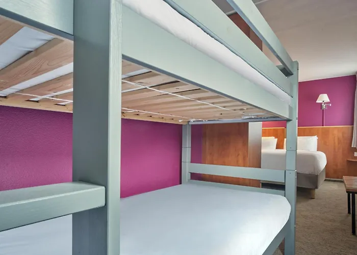 Kyriad Paris Sud Courtaboeuf 3*