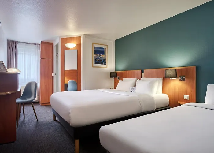 Kyriad Paris Sud Courtaboeuf 3*