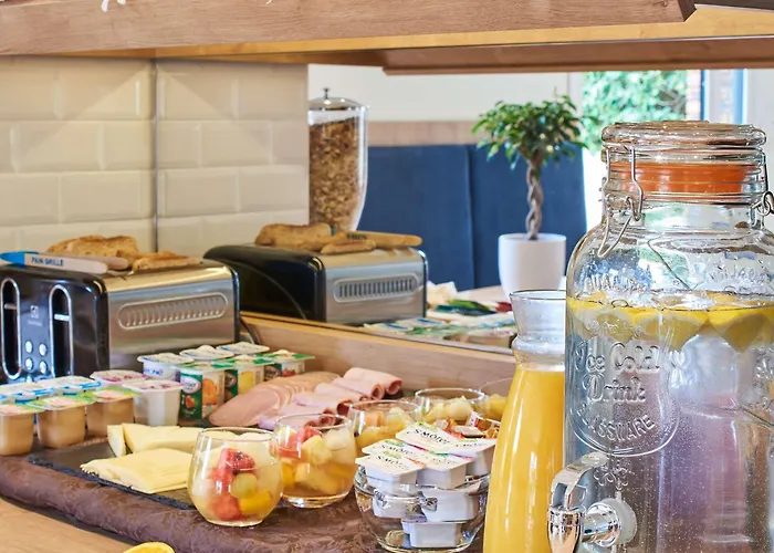 Kyriad Paris Sud Courtaboeuf Отель