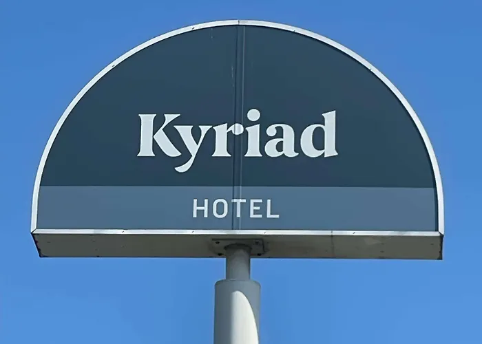 Kyriad Paris Sud Courtaboeuf Лез-Юлис