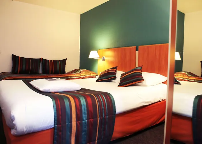 Kyriad Paris Sud Courtaboeuf Отель Лез-Юлис