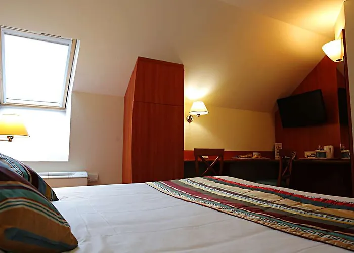 Kyriad Paris Sud Courtaboeuf Отель Лез-Юлис